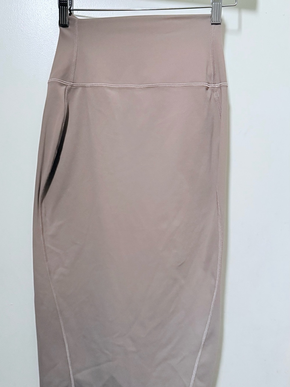 LULULEMON High-Waist Midi Skirt in Dusty Taupe